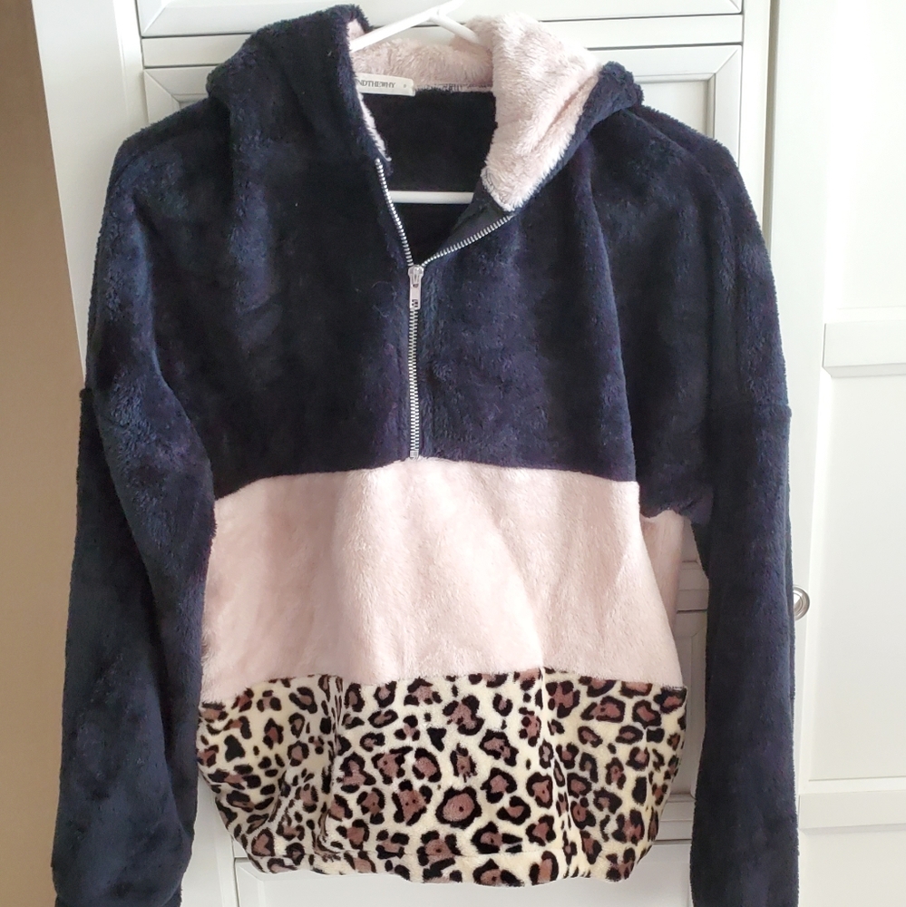 Leopard fleece